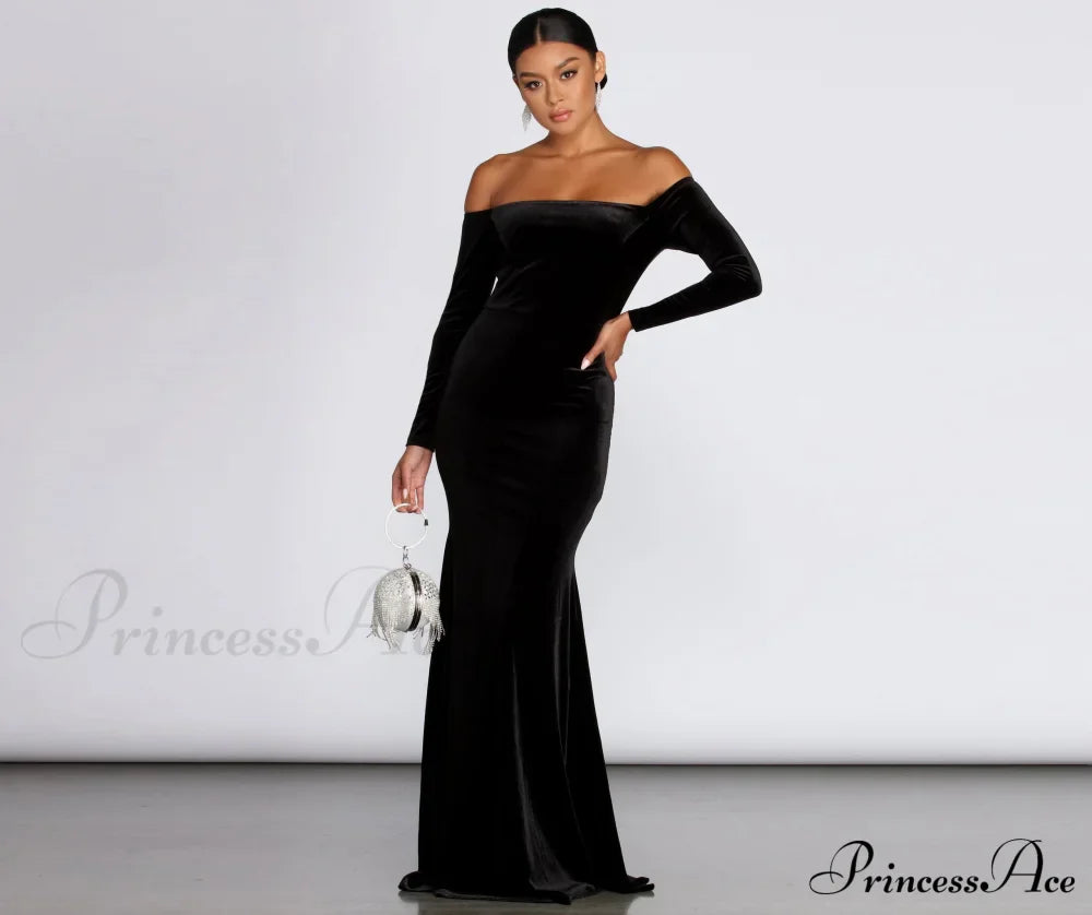 Ida Velvet Formal Gown - Lady Occasions