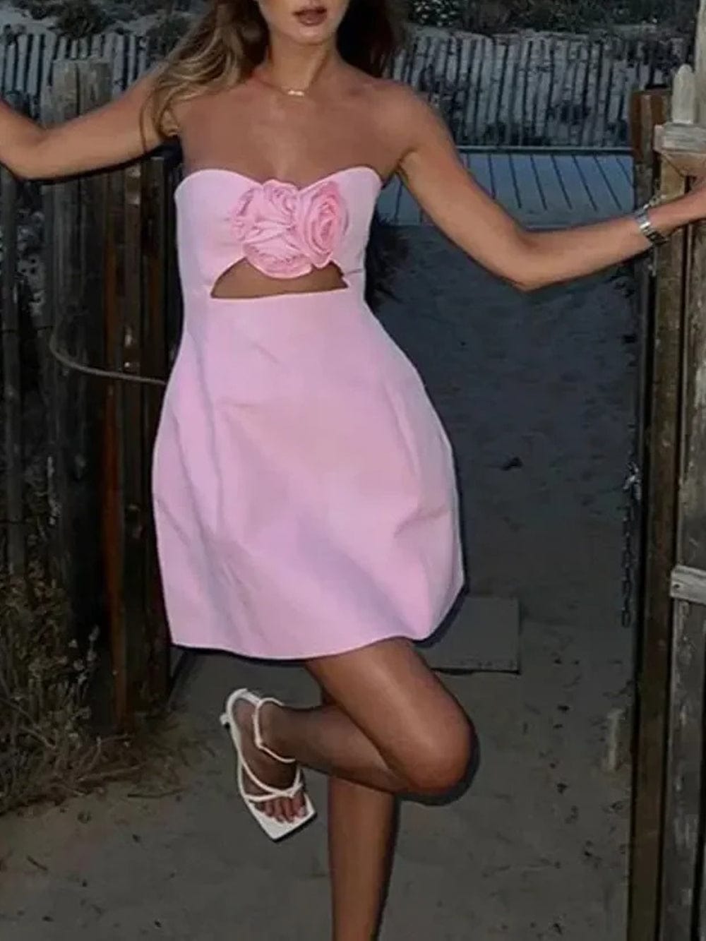 Backless Flower Cut - Fashionpara