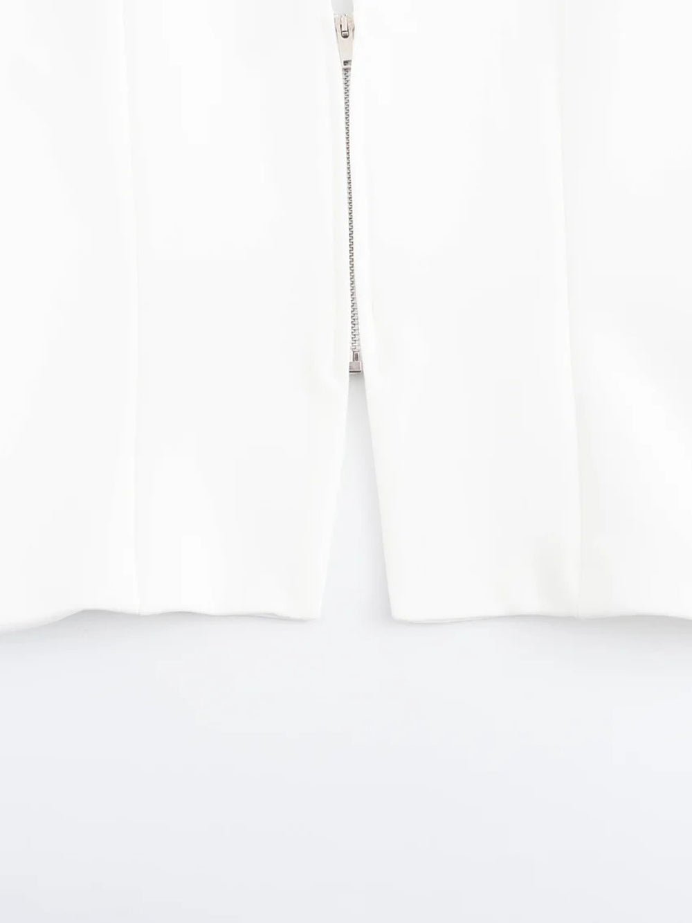 Backless Chic Top - Fashionpara