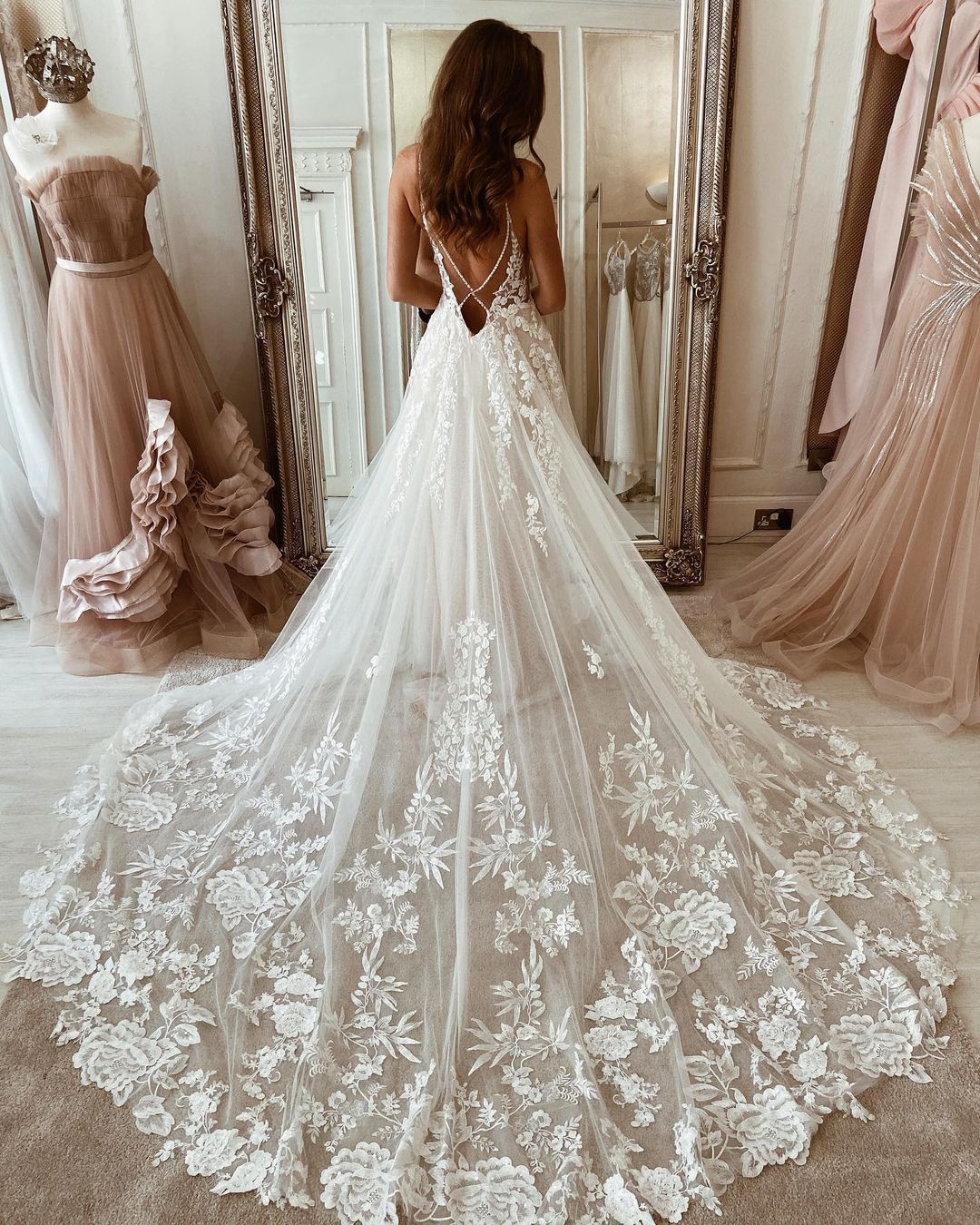 Lace Wedding Dress Overskirt Tulle Bridal Gowns Spaghetti-Straps - Fashionpara
