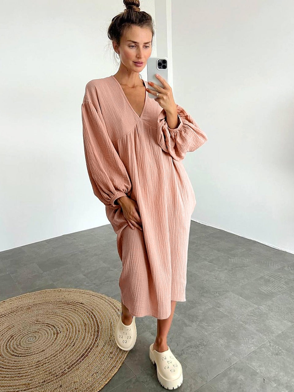 Crinkled Gauze Deep V-Neck Balloon Sleeve Empire Waist Midi Dress - View 5