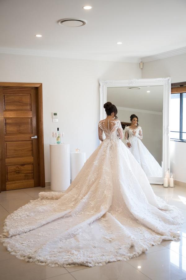 Long Sleeves Wedding Dresses Princess With Flowers Appliques - Fashionpara