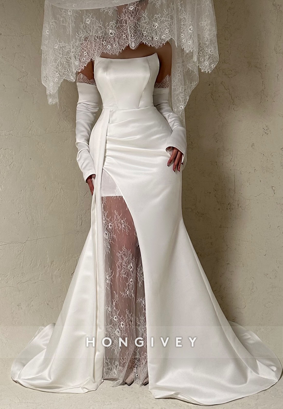 Lace Strapless Pleated Trumpet Wedding Dresses Court Train Evening Gown