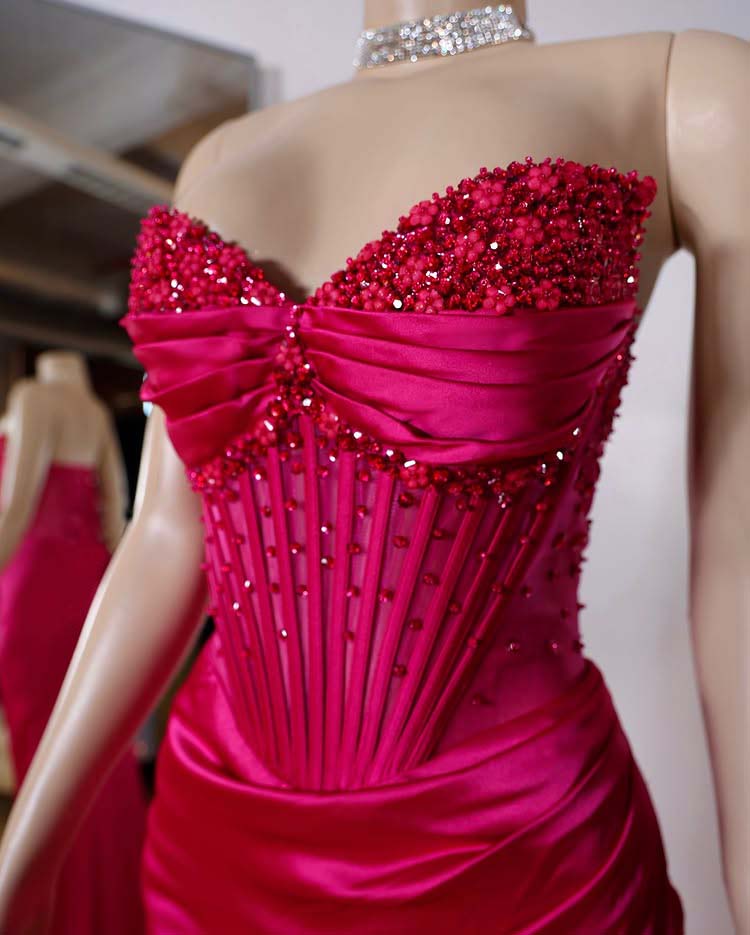Spaghetti Straps Sweetheart Seeleveless Sheath High Split Pleated Satin Prom Dress with Beads Evening Dress