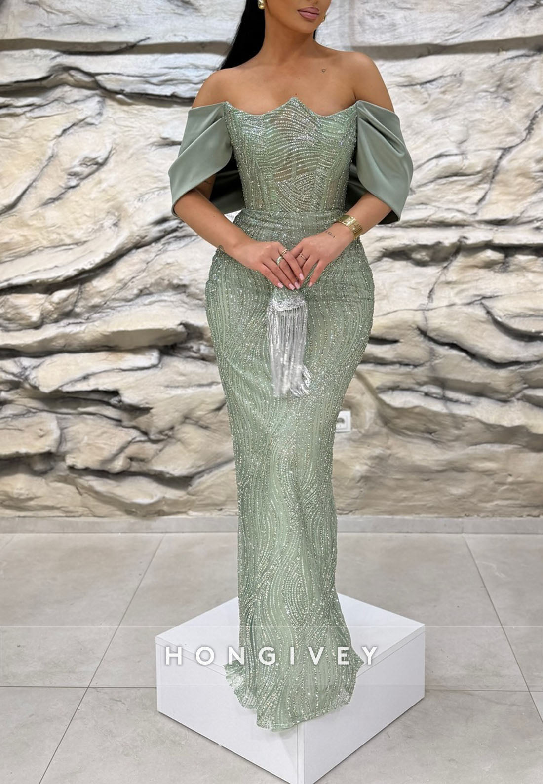 Sheath Floor-Length Metallic Yarn Shawl Off the Shoulder Evening Gown