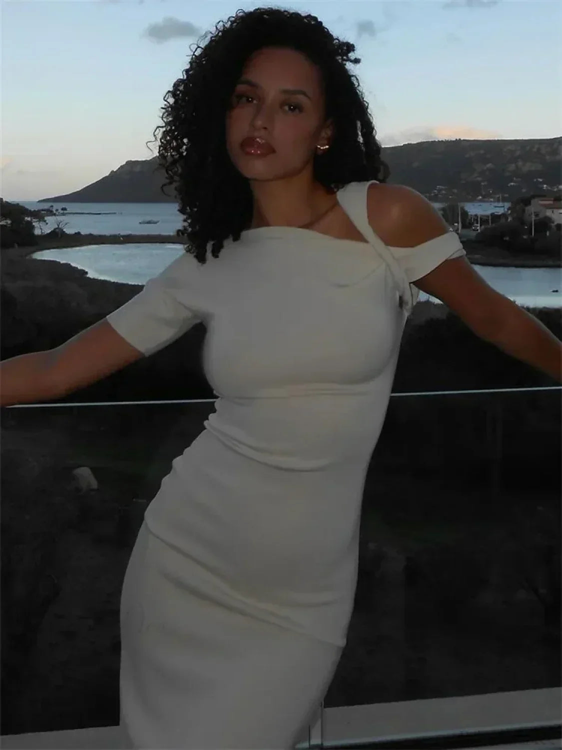Twisted Strap Asymmetric Off Shoulder Bodycon Bandage Dress - View 3