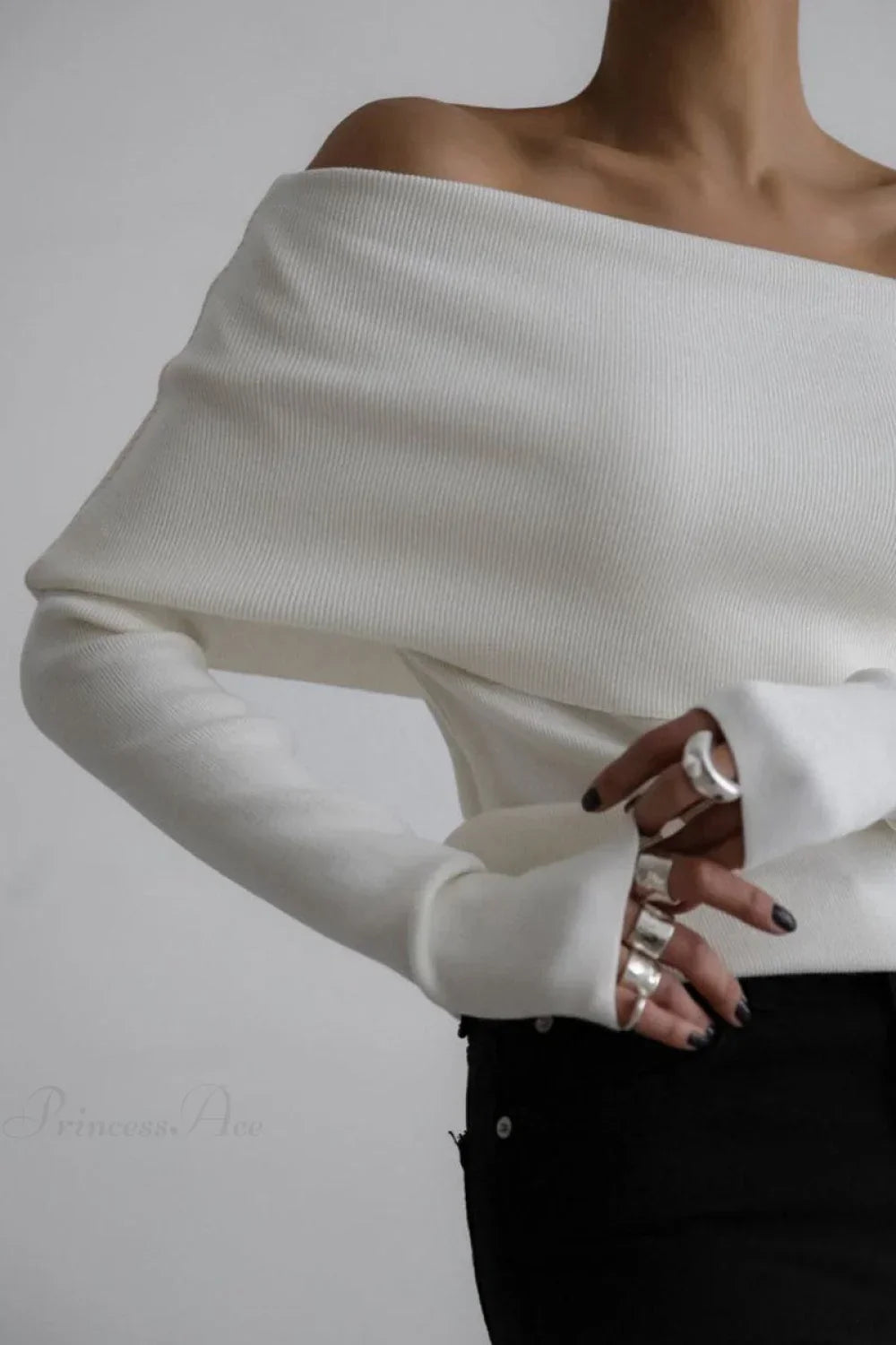 Off-Shoulder Fitted Long-Sleeve Knit Top 6