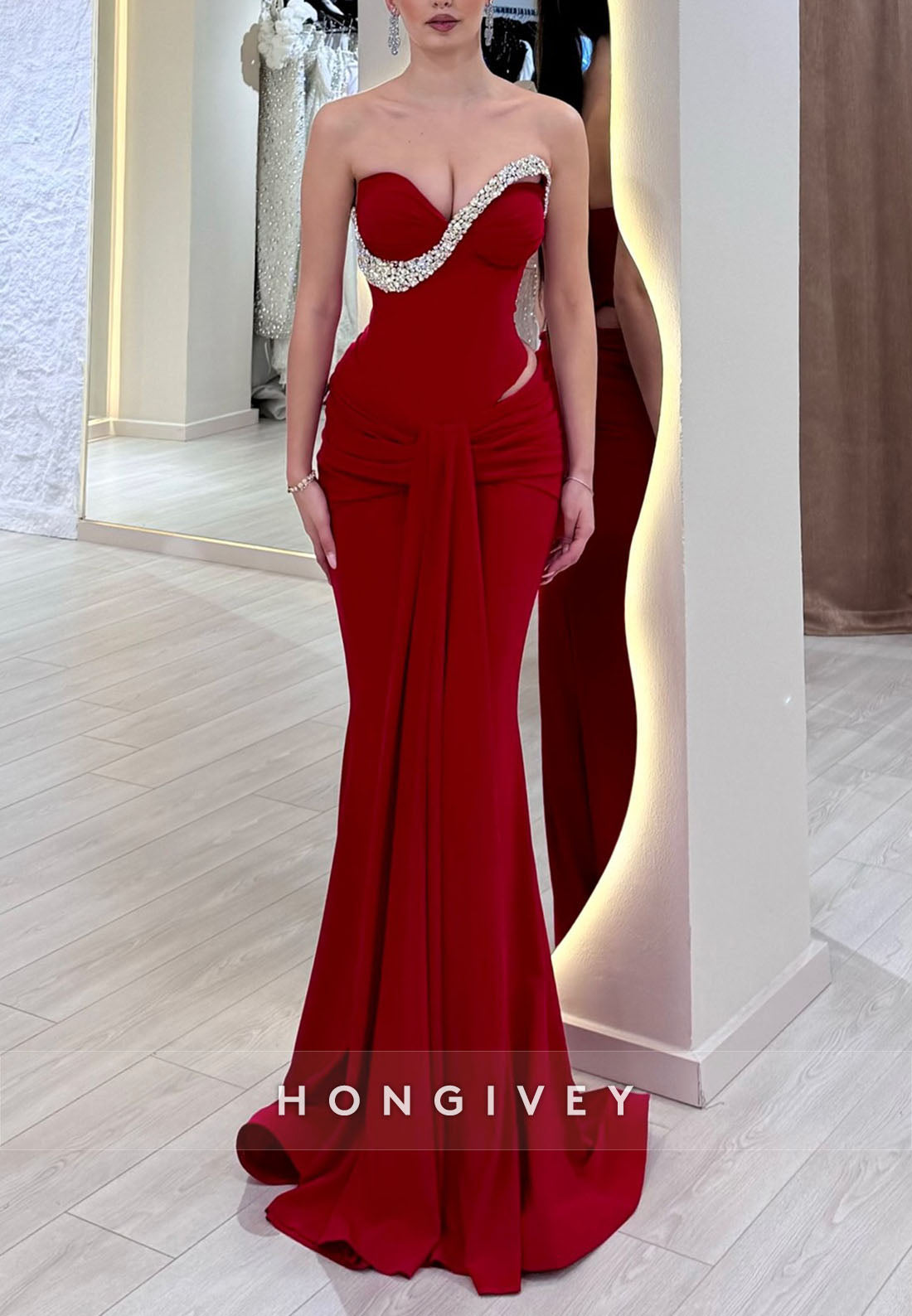 Elegant Sweep Train Strapless Pleated Sleeveless Mermaid Evening Gown