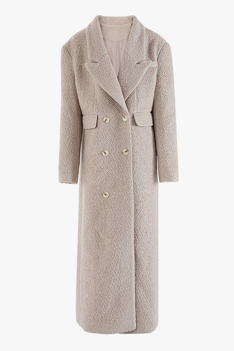 Elegant Oversized Boucle Coat with Lapel Collar and Sleeves