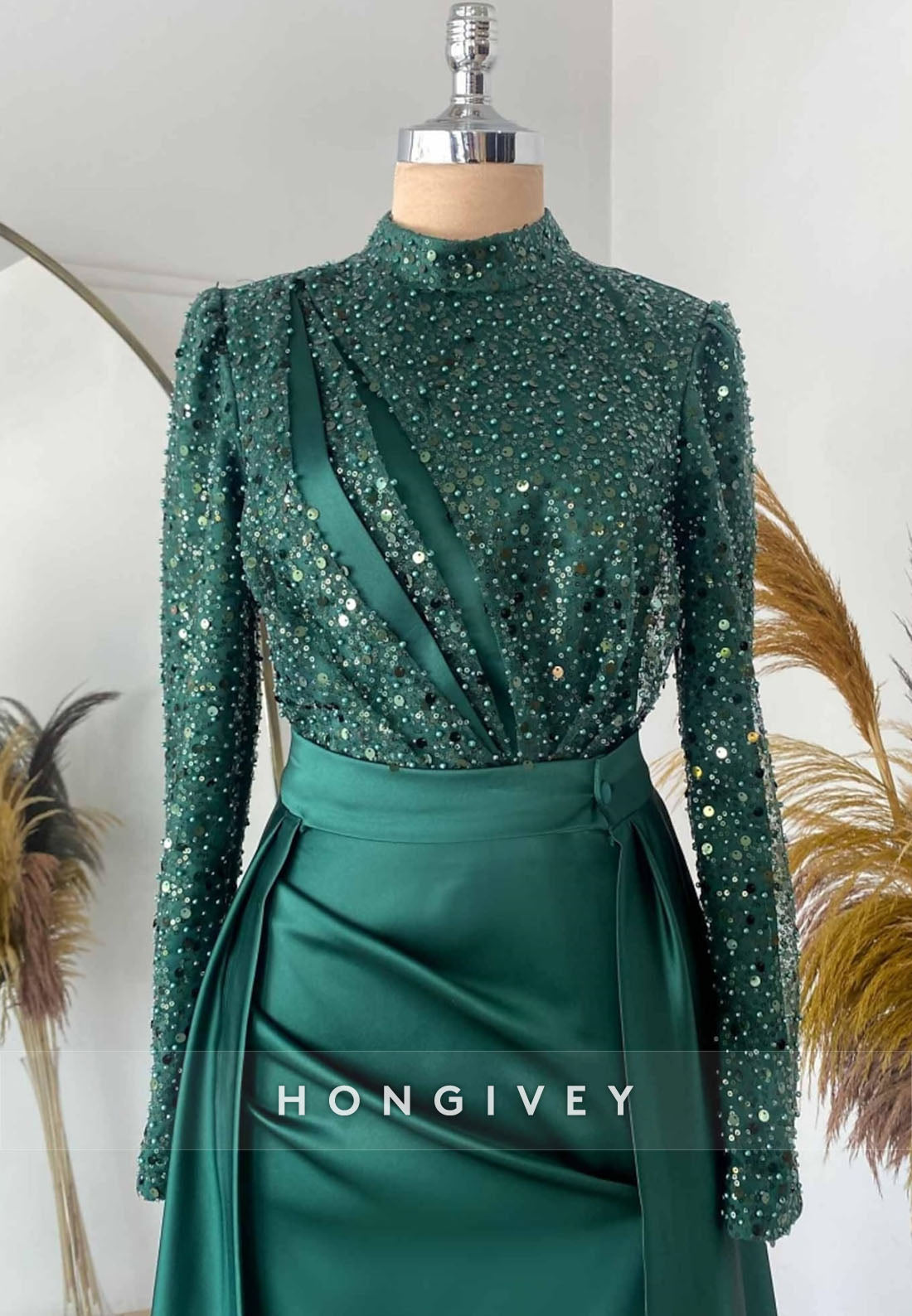 Satin Floor-Length Long Sleeve Evening Gown High Neck Pleated Detachable Formal Dresses