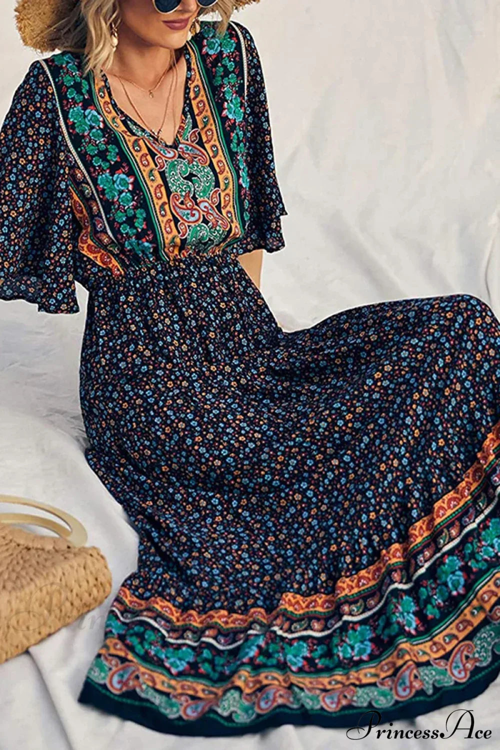 Retro Floral Print V-neck Boho Sundress Black / S bohodress-250126