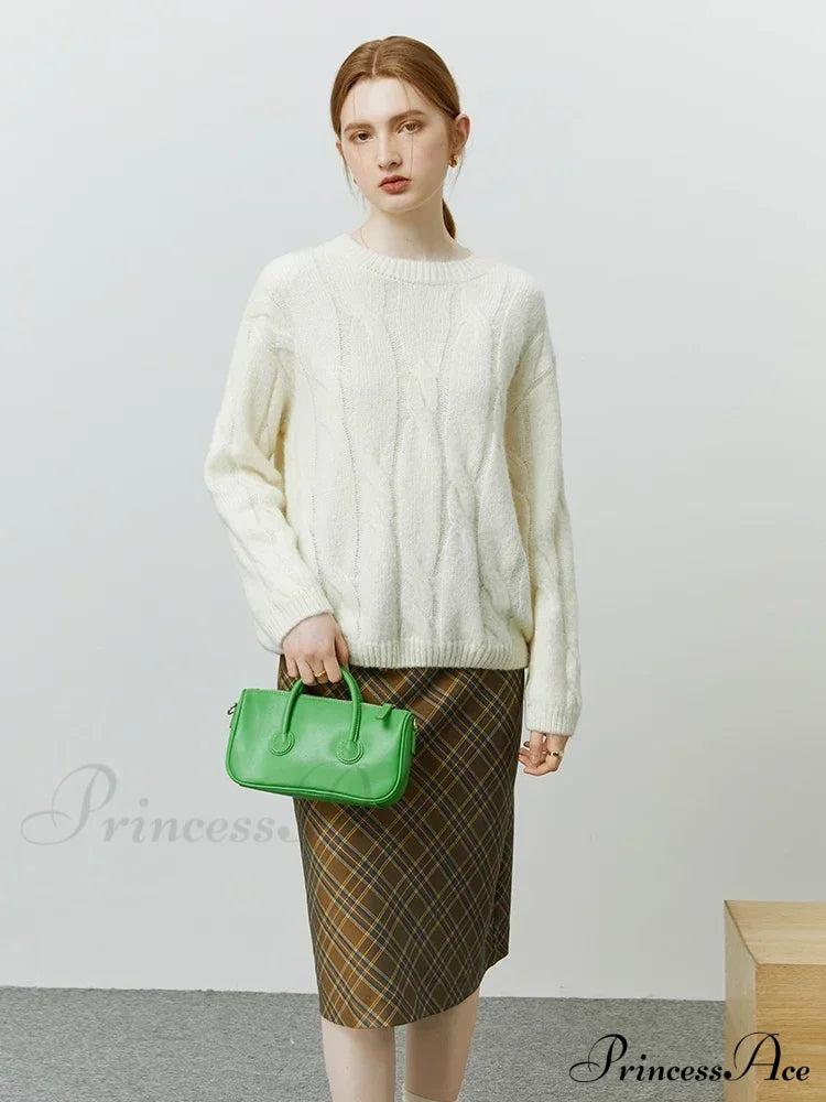 Round Neck Twisted Mohair Casual Solid Full Sleeve Christmas Sweater