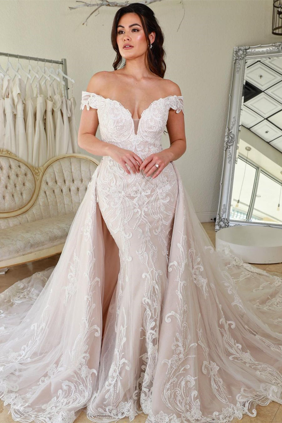 Amazing Floor Length V-Neck Off-The-Shoulder Mermaid Lace Wedding Dress with Court Train - Fashionpara