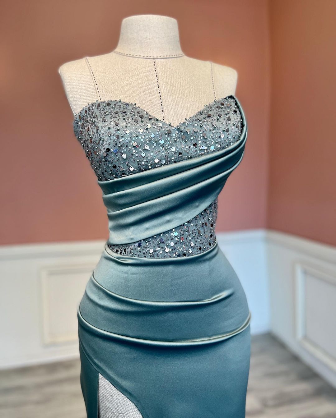 Charming Mermaid Strapless Beadings Split Front Prom Dress WithSequined - Fashionpara