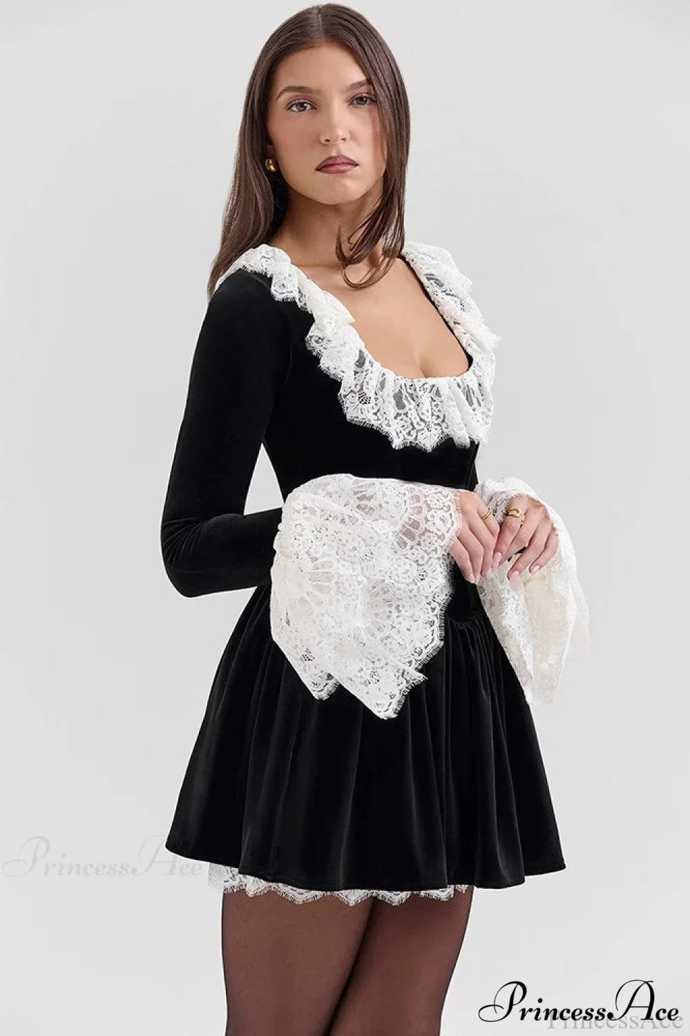 Sexy Square Neck Lace Trim Flared Sleeve Mini Dress