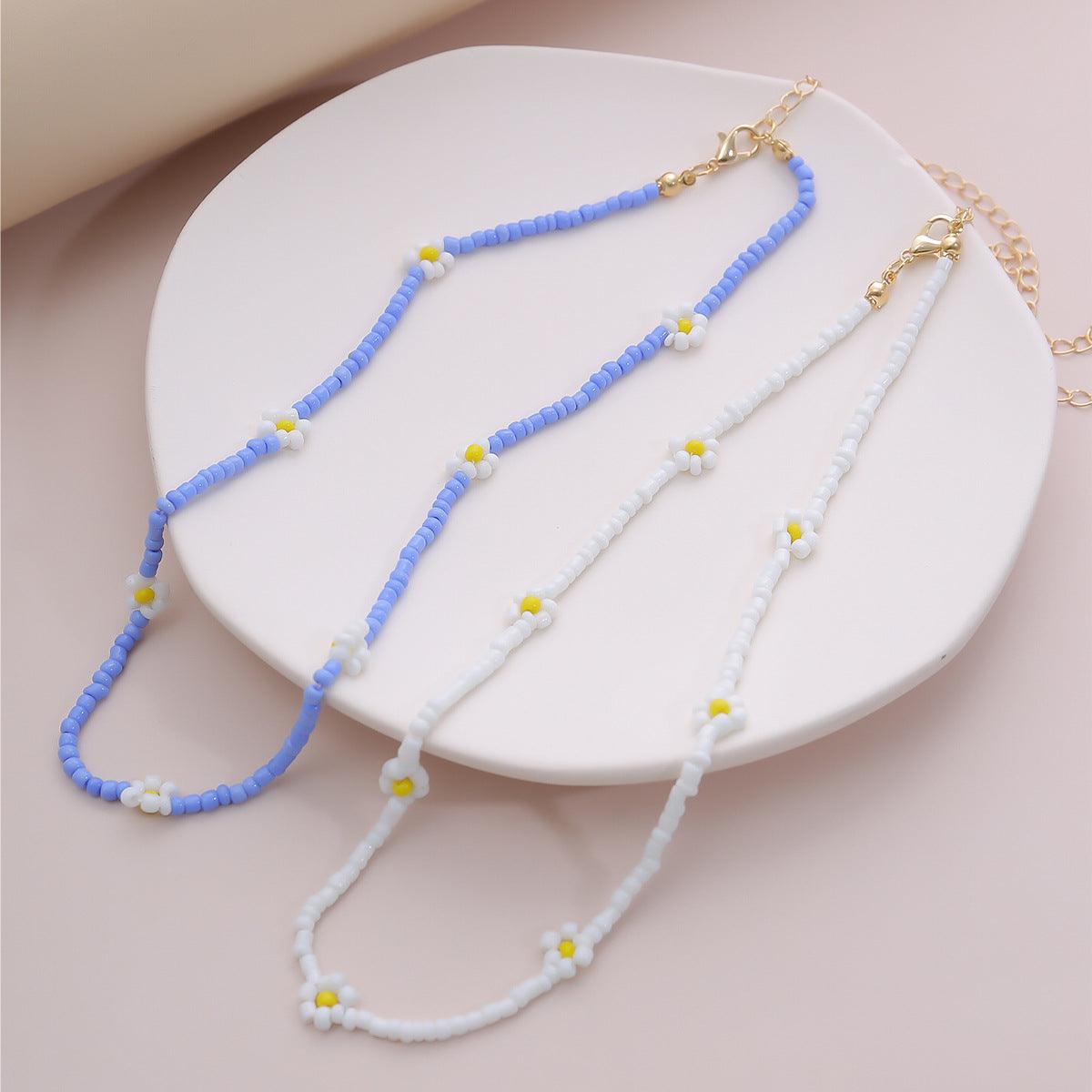 KittenAlarm - Sharley Handmade Beaded Daisy Necklace