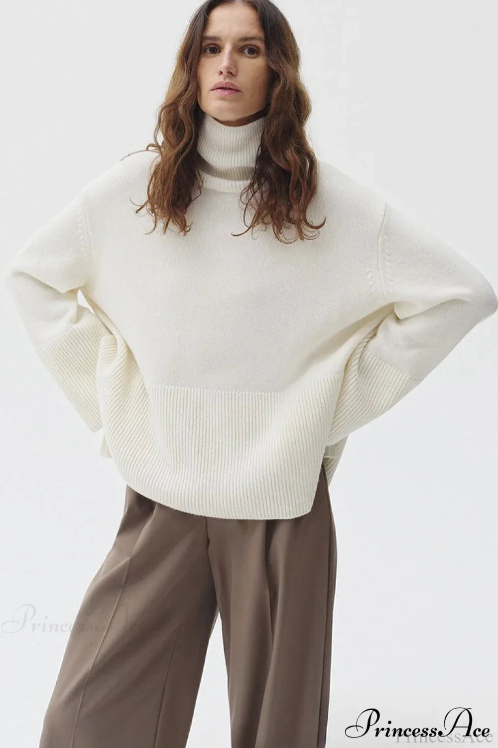 Slit Loose Knit Turtleneck Solid Sweater White / S