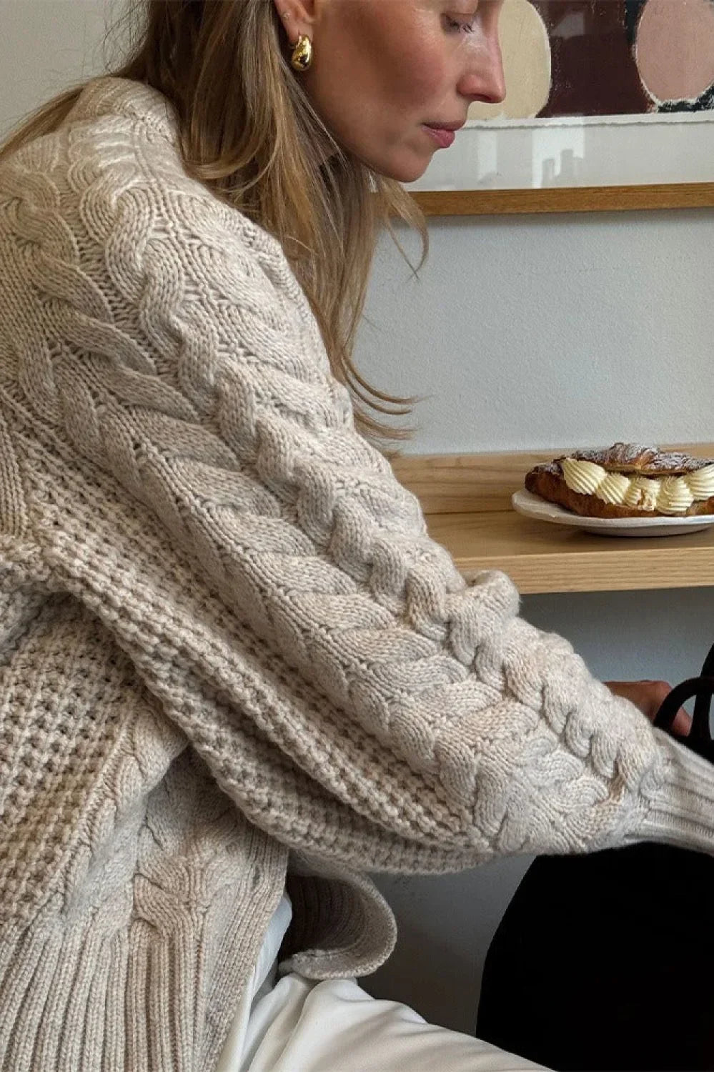 Solid Crewneck Cable Short Cardigan Sweater 4