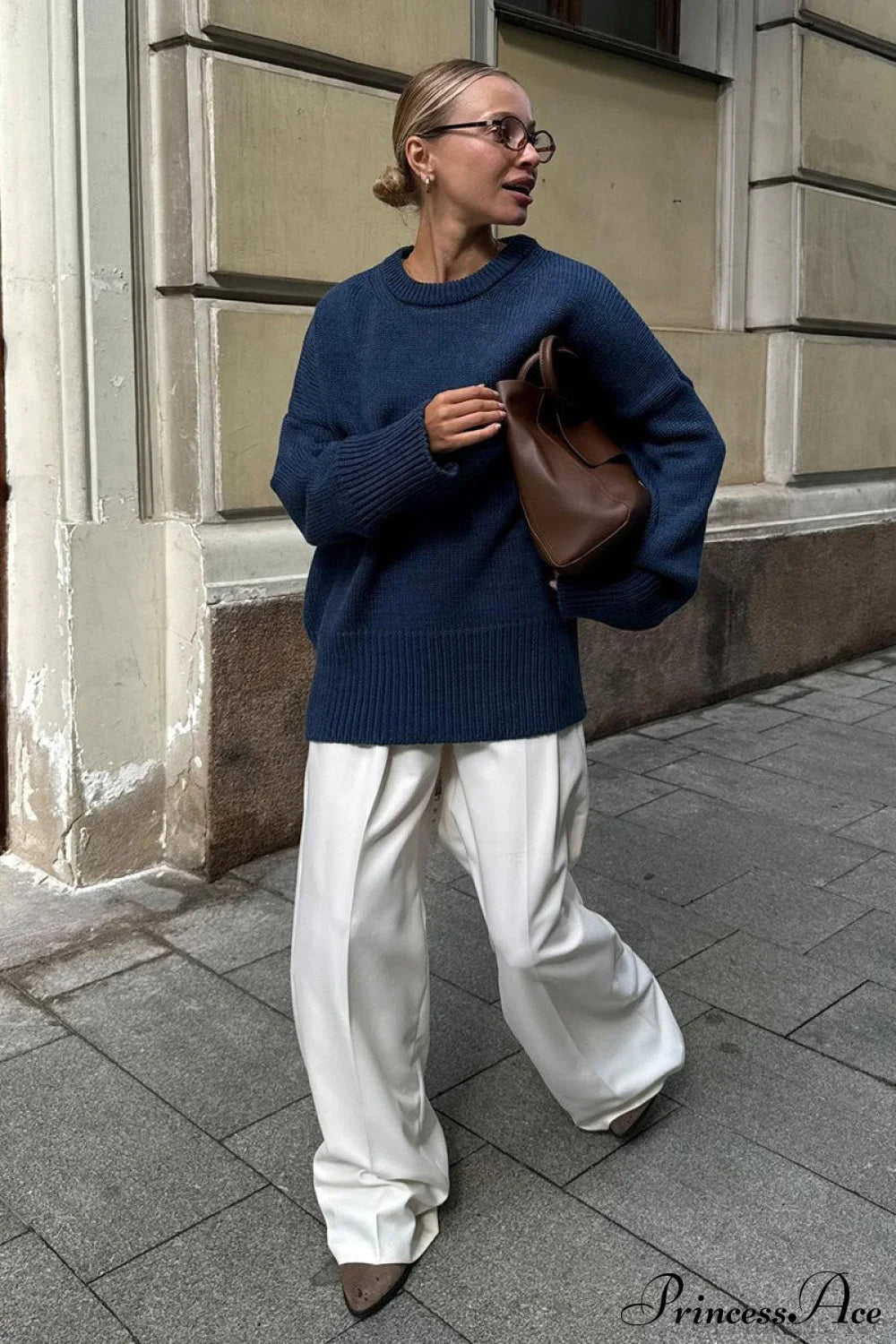 Classic Solid Knit Crew Neck Sweater for All Seasons