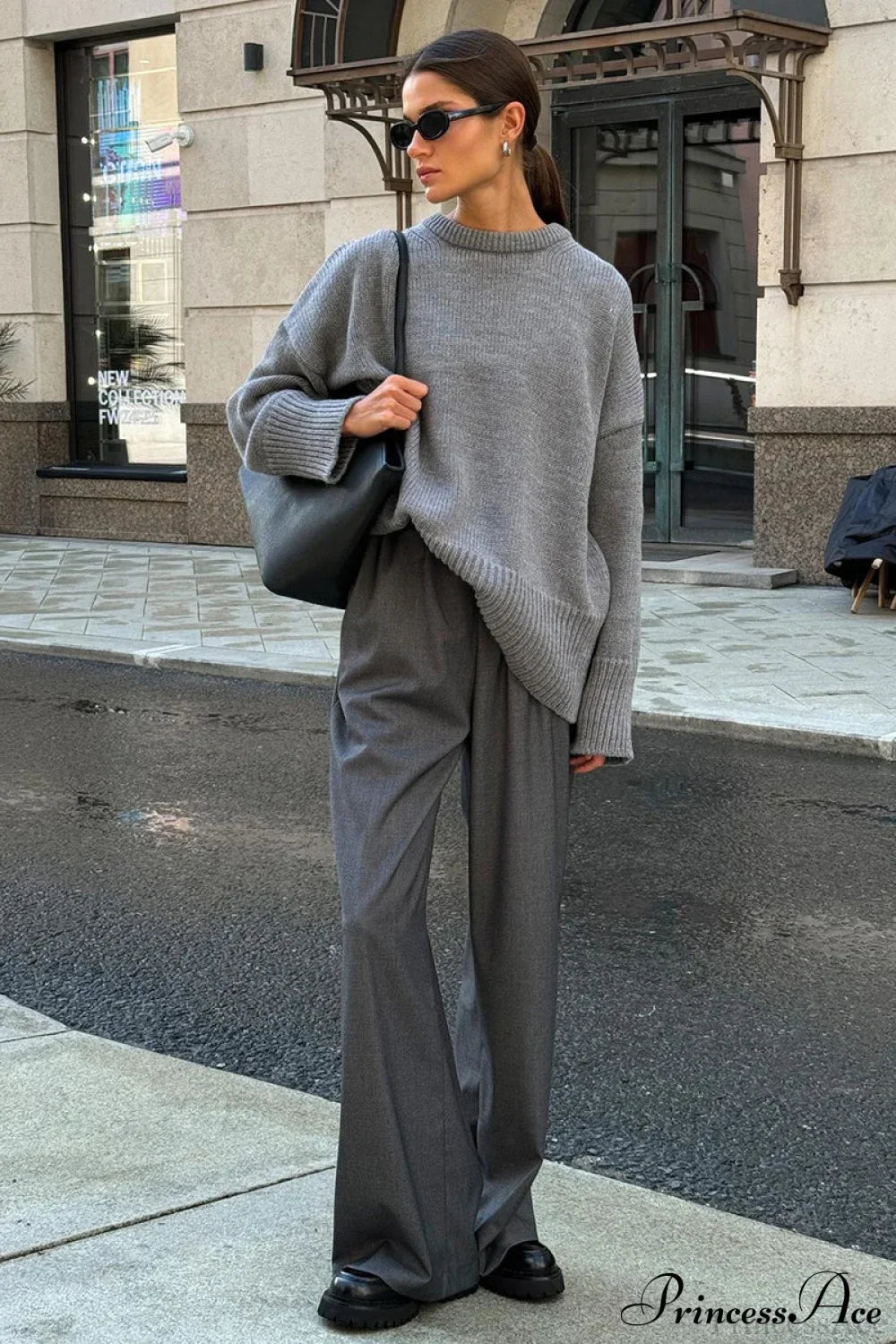 Classic Solid Knit Crew Neck Sweater for All Seasons