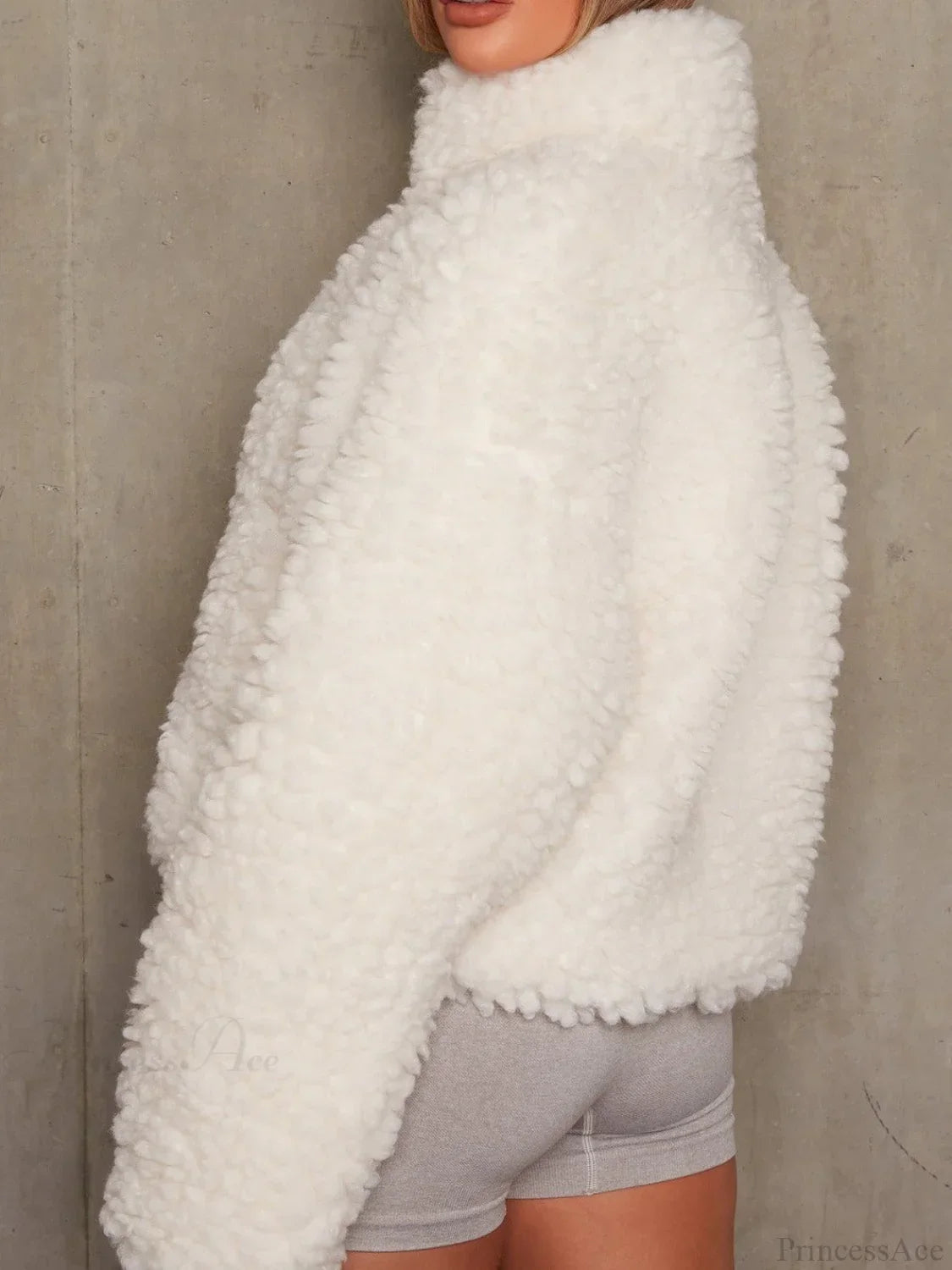 Solid Minimalist Sherpa Cropped Fuzzy Coat 3