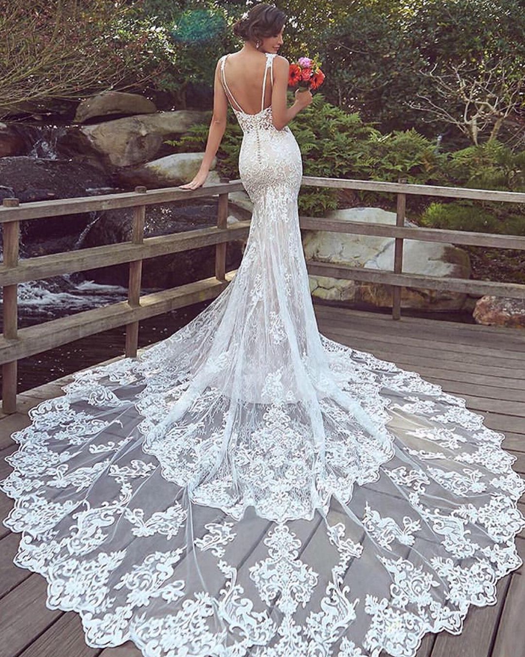 Spaghetti-Straps Lace Wedding Dress Mermaid Bridal Gowns Sleeveless - Fashionpara