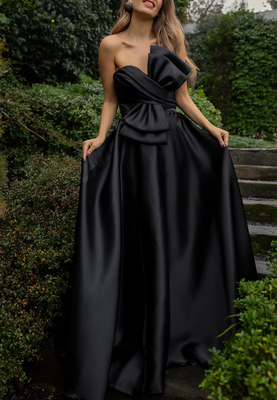 Pleated Bowknot Strapless Satin Formal Dresses Asymmetrical Neck Sweep Train A-line Evening Gown
