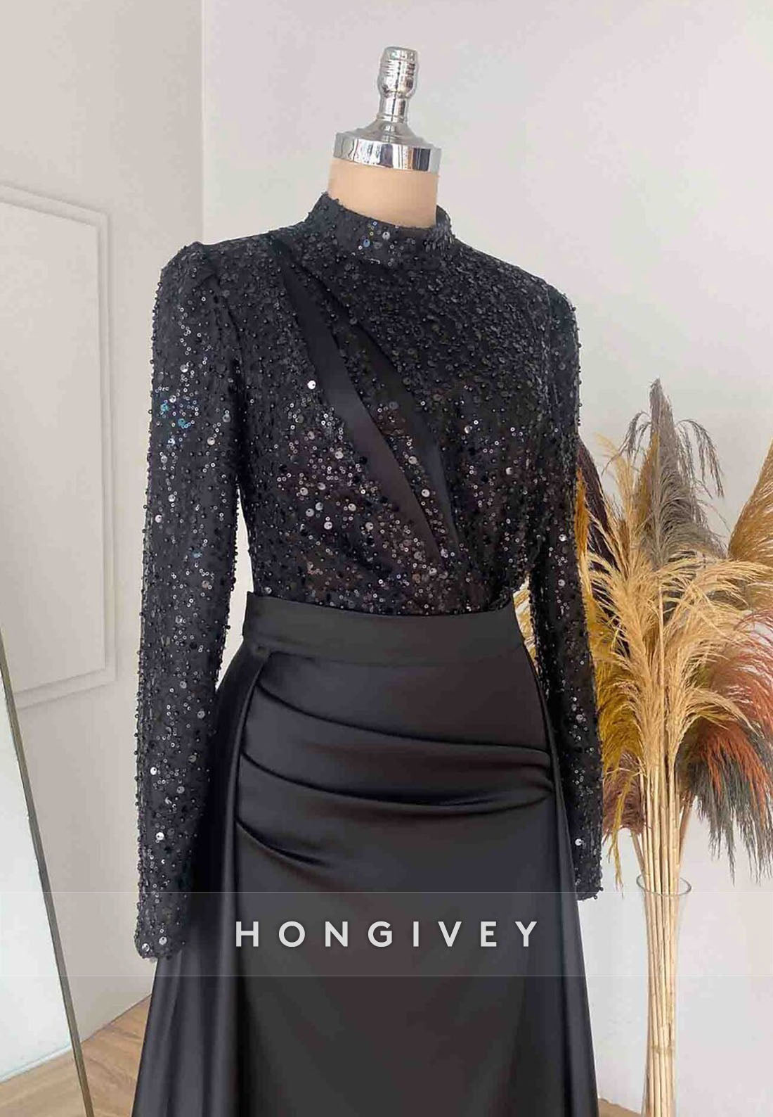 Satin Floor-Length Long Sleeve Evening Gown High Neck Pleated Detachable Formal Dresses
