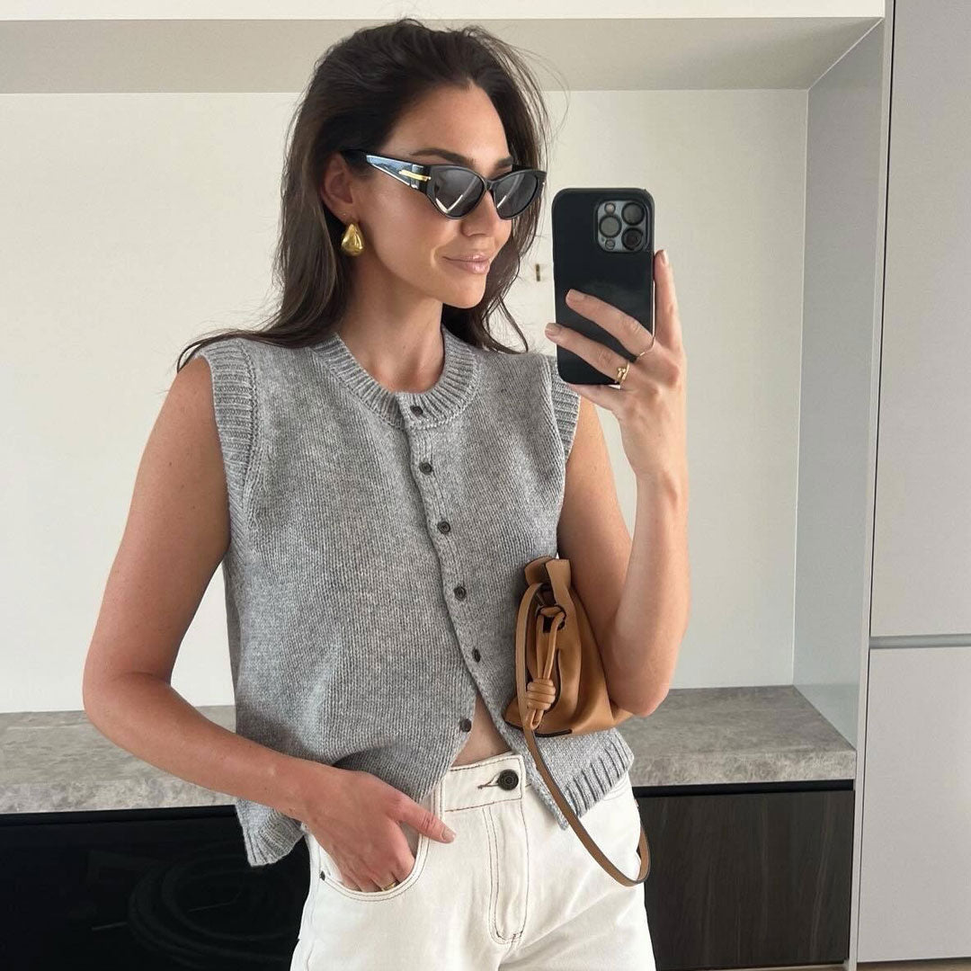 Trendy Crew Neck Ribbed Knit Cardigan Vest for Stylish Comfort