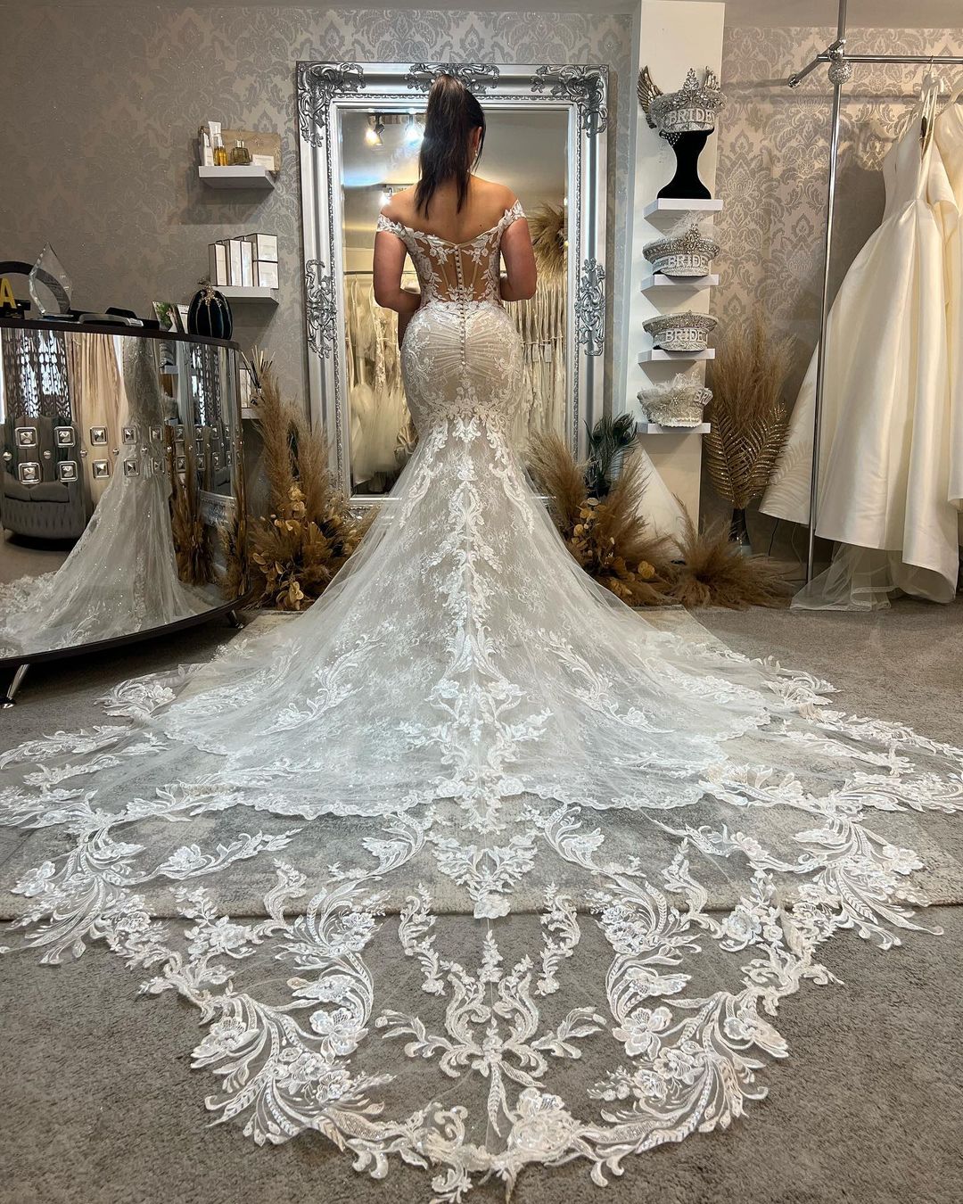 Sexy Floor Length Off-The-Shoulder Sleeveless Mermaid Lace Wedding Dress with Cathedral Train - Fashionpara