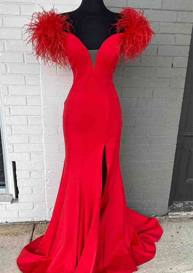 Trumpet/Mermaid Off-the-Shoulder Strapless Satin Prom Dress/Evening Dress with Feather Split - Fashionpara