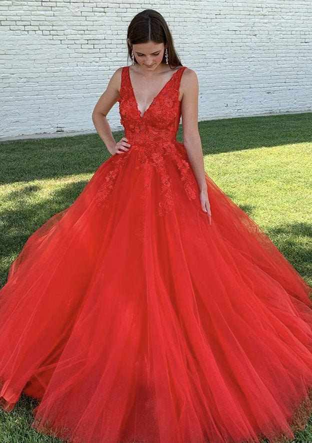 V-Neck Court Train Laced Tulle Ball Gown Prom Dress/Evening Dress With Appliqued Beading - Fashionpara