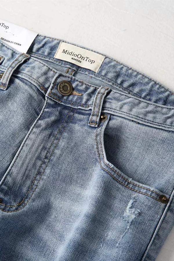 Vintage High-waisted Straight Jeans