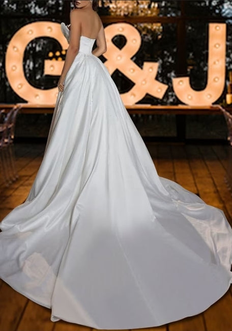 Vintage Strapless Mermaid Satin Wedding Dress with Sequined Sleeveless Design - Fashionpara