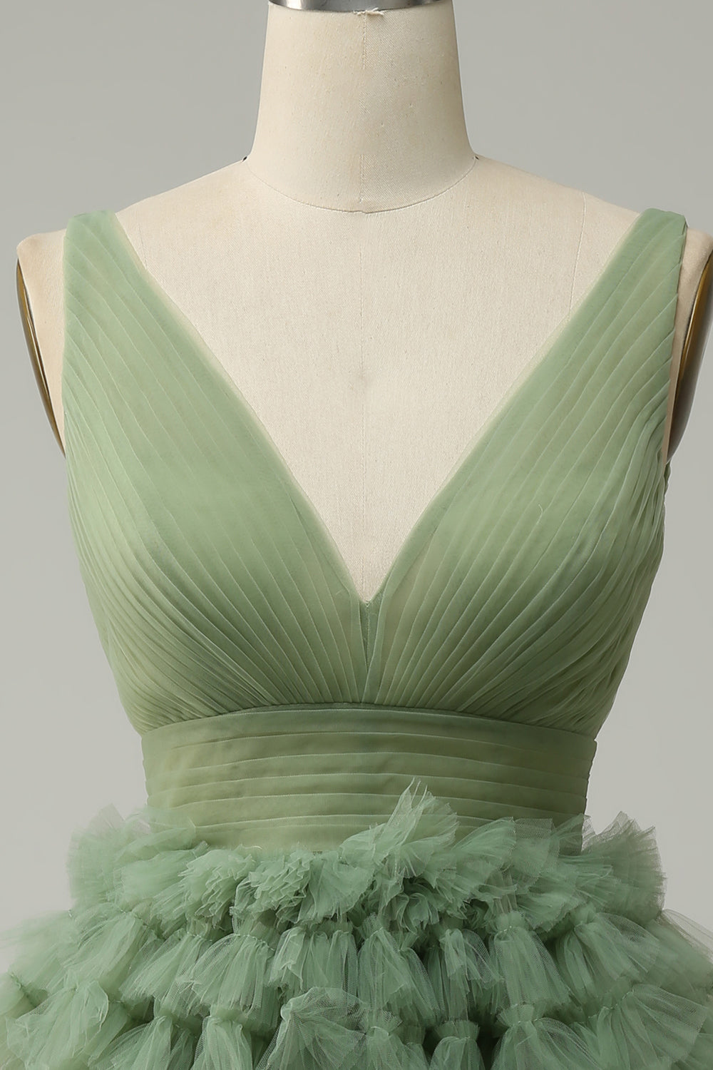 Green Tulle V-neck Short Prom Dress